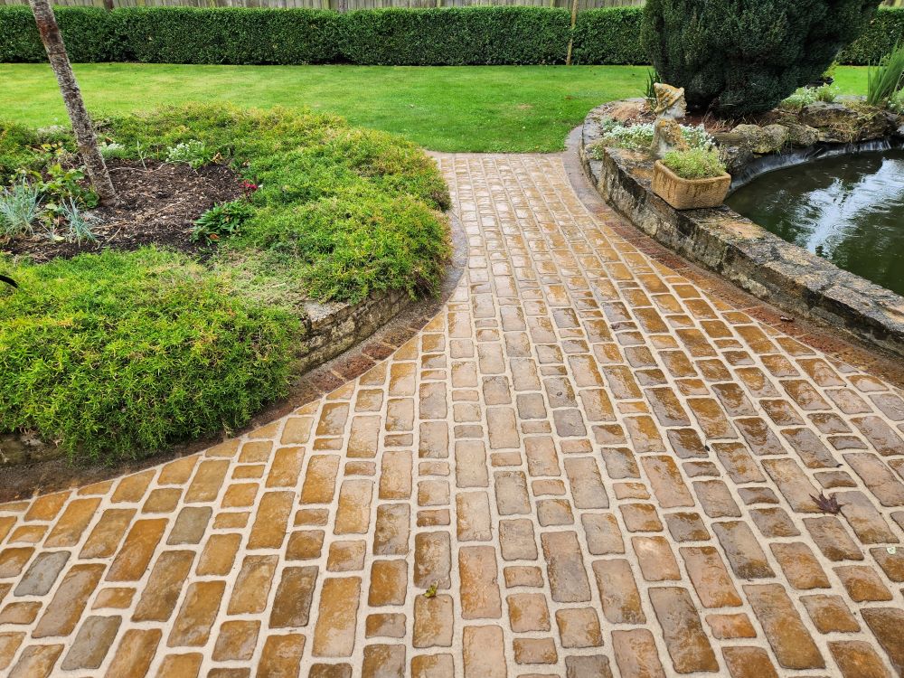 Reclaimed Stone and Wood in Modern Gardens