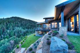 Bringing Luxury Home: Why Custom Glass Lighting Changes Everything