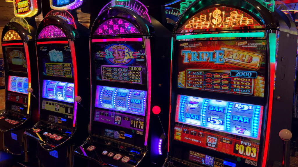 The Evolution of Online Gaming Communities in the Digital Era